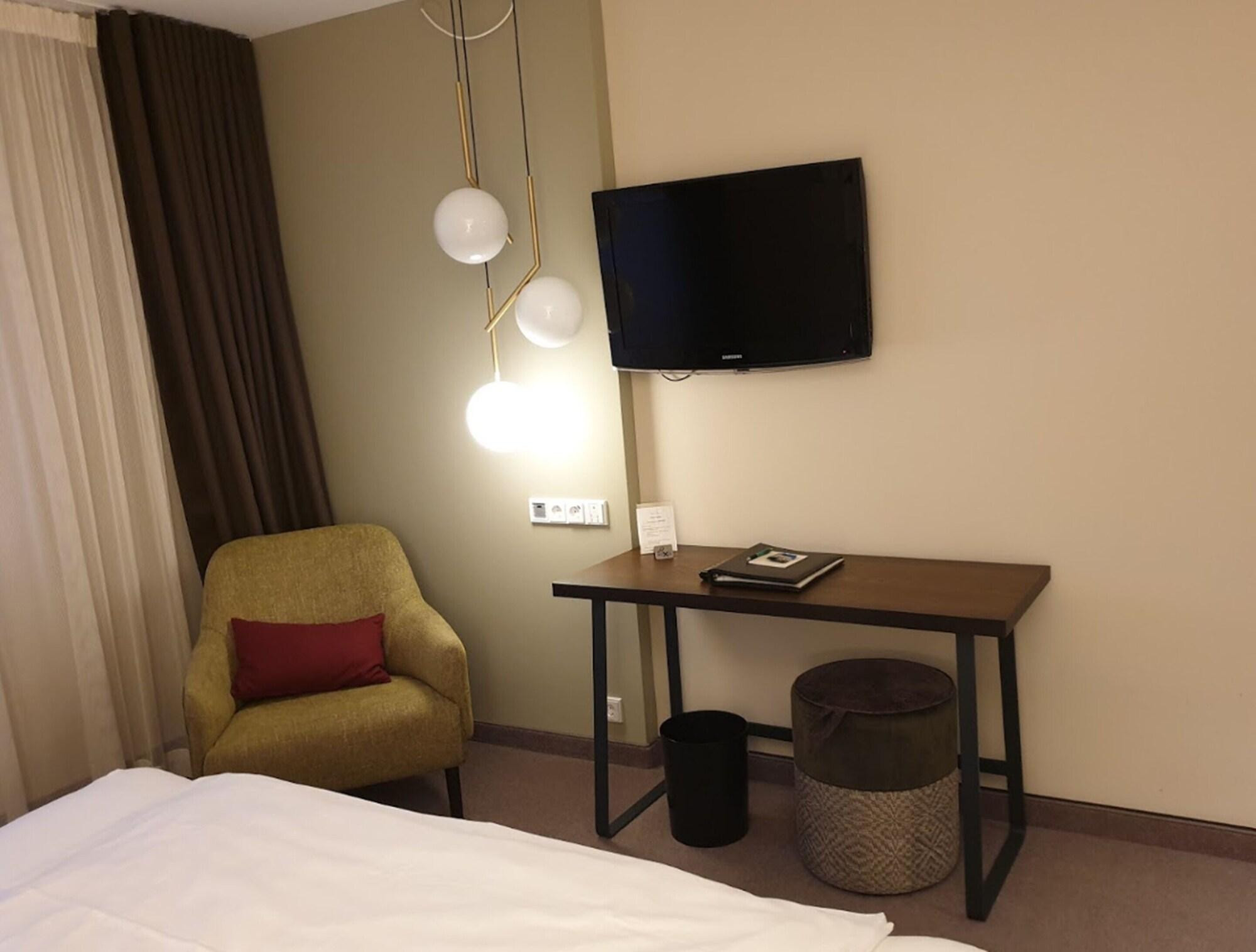 Parkhotel Schmid Adelsried Екстер'єр фото