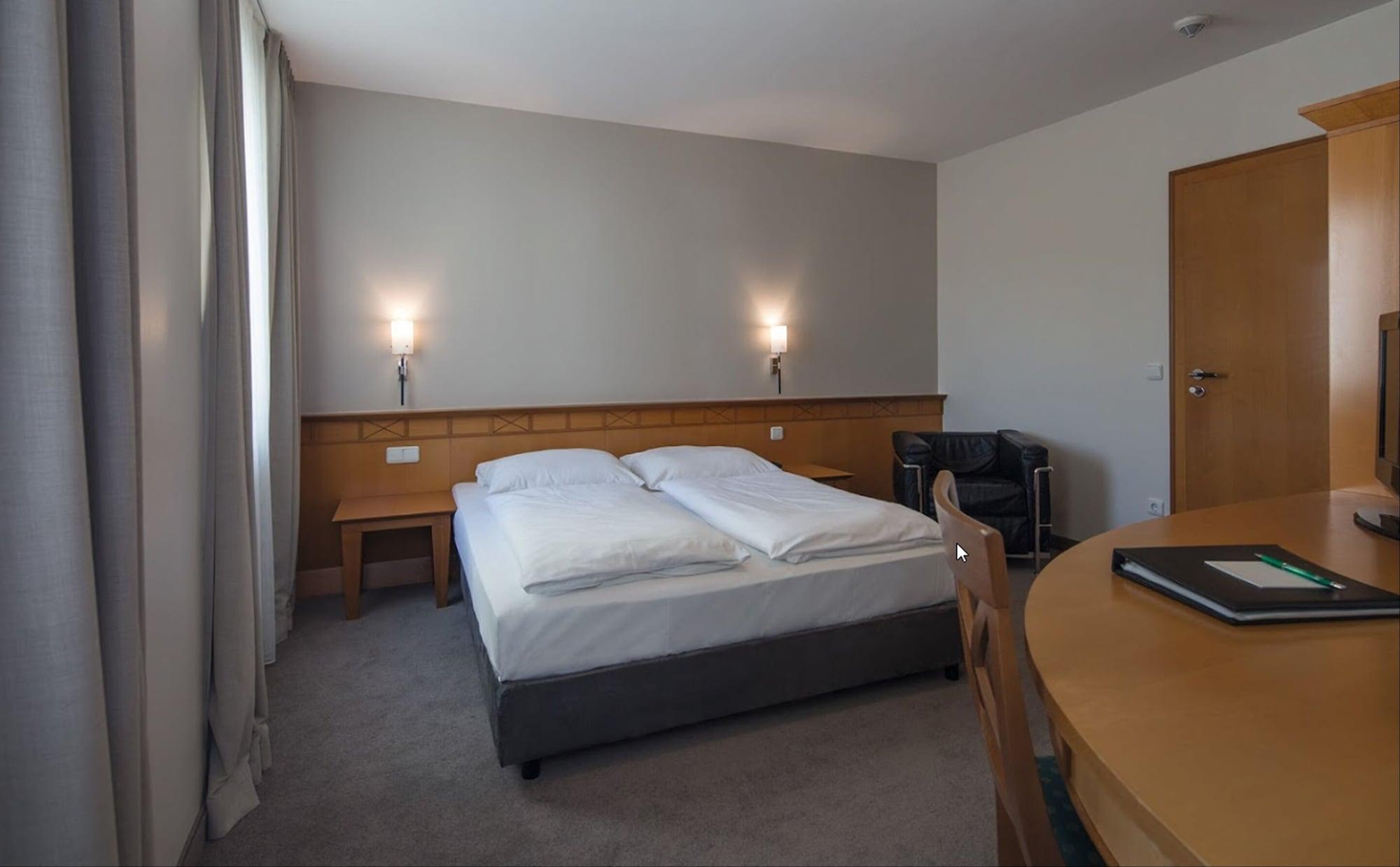 Parkhotel Schmid Adelsried Екстер'єр фото