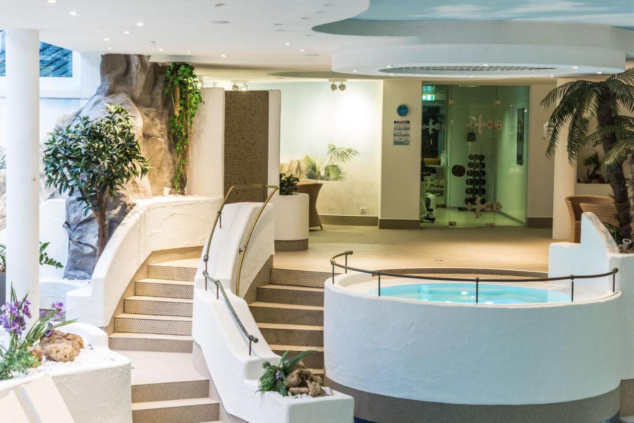 Parkhotel Schmid Adelsried Екстер'єр фото